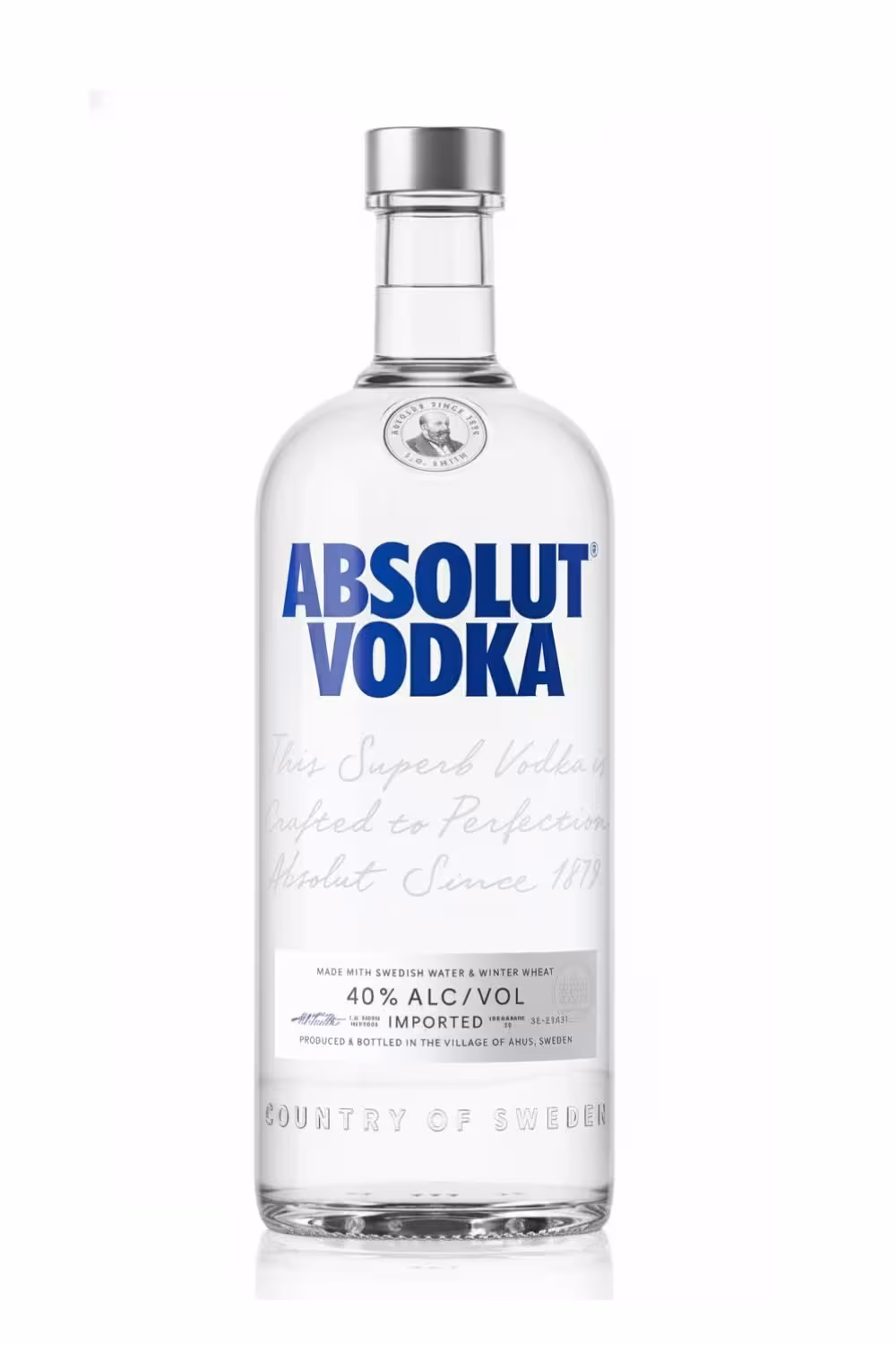 Garrafa de Absolut, vodka de Suécia, na carta da El Loko Conveniência em São Bernardo do Campo
